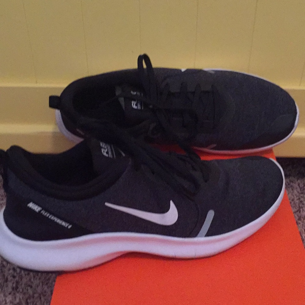 Men’s Nike Flex experience run 8